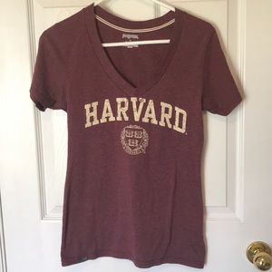 HARVARD  UNIVERSITY T-shirt